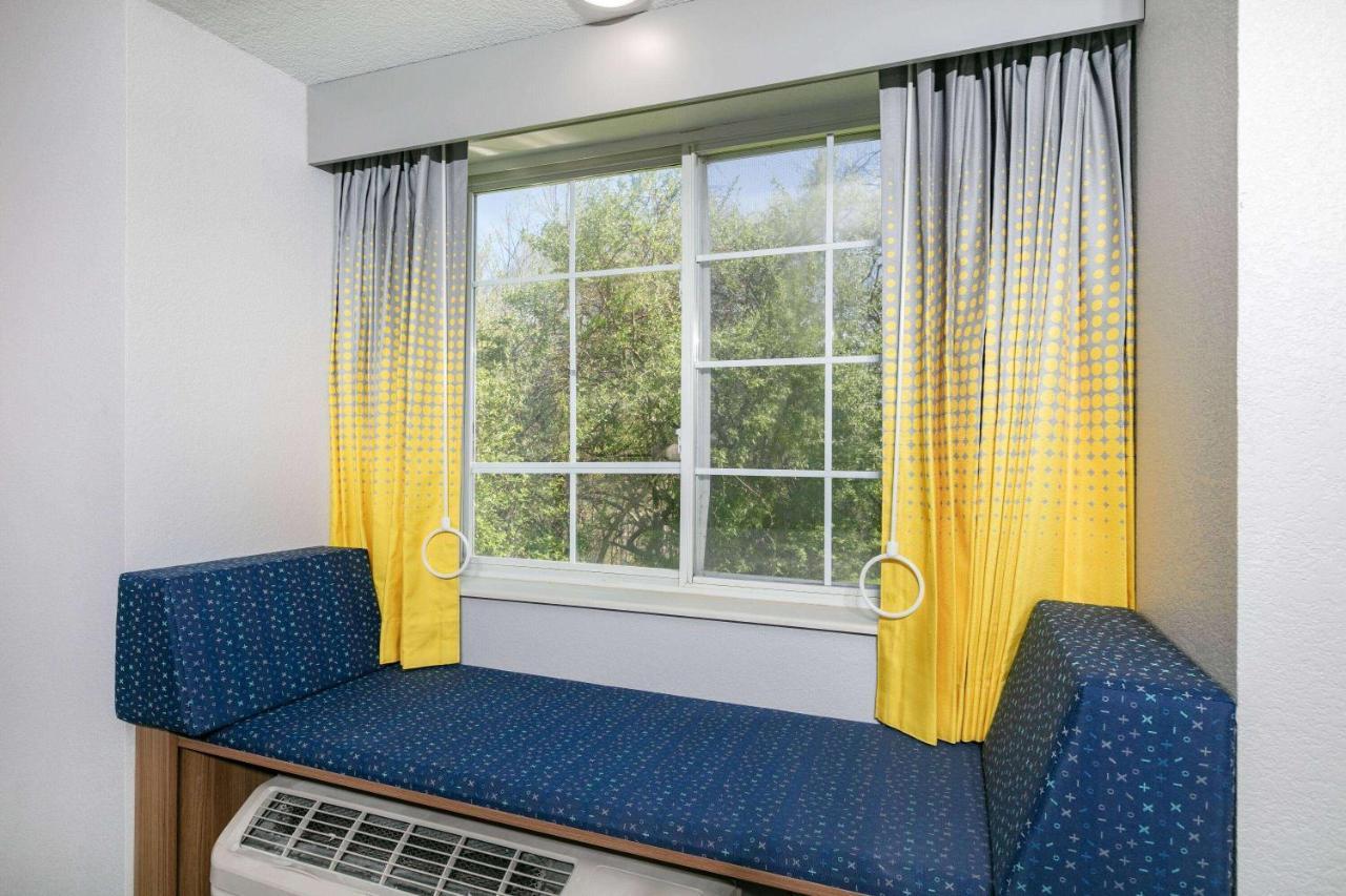 Microtel Inn By Wyndham Beckley Esterno foto